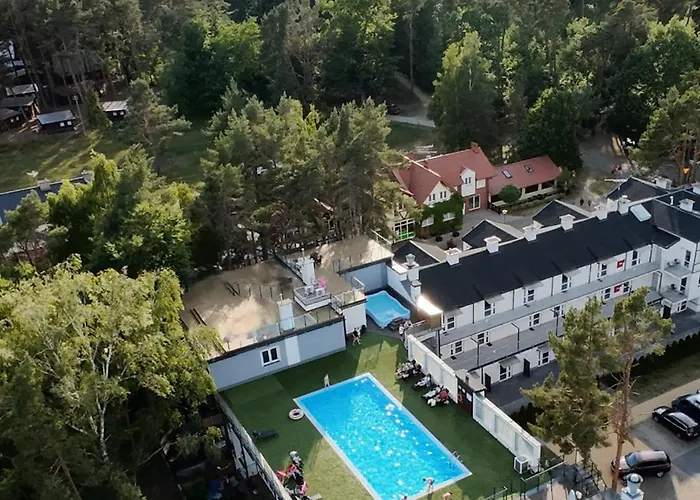 14b Blue Marine Basen Brodziki Plac Zabaw The Of Przy Plaz Поддомбе