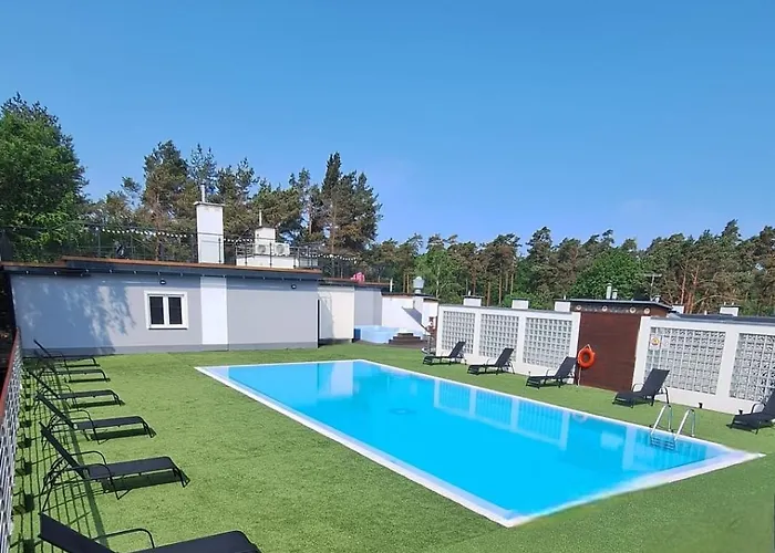 14b Blue Marine Basen Brodziki Plac Zabaw The Of Przy Plaz Поддомбе